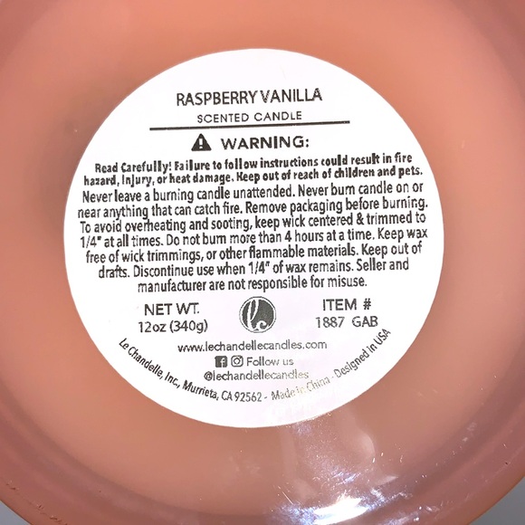 Le Chandelle Stone + Moss Raspberry Vanilla Cake Scented Candle - Picture 3 of 3